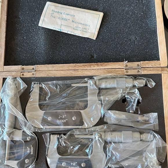 New Vintage Micrometers 0-3" never used made in China - Picture 2 of 3